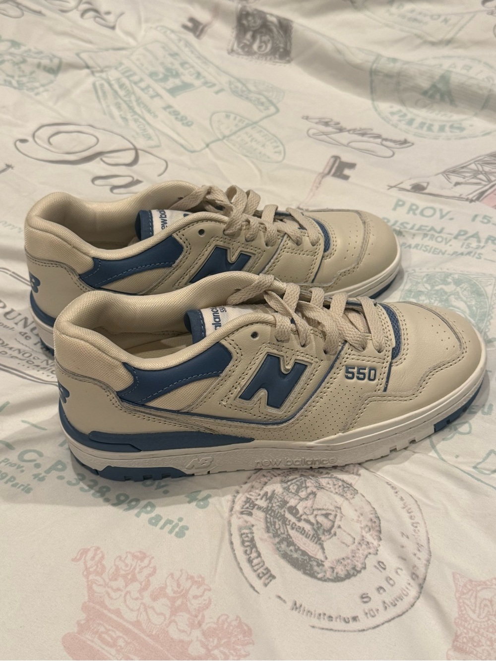 NEW BALANCE 550 CREAM BLUE